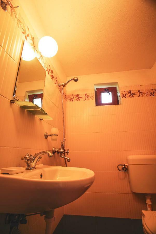 Guest House Yoanna Balchik Bagian luar foto