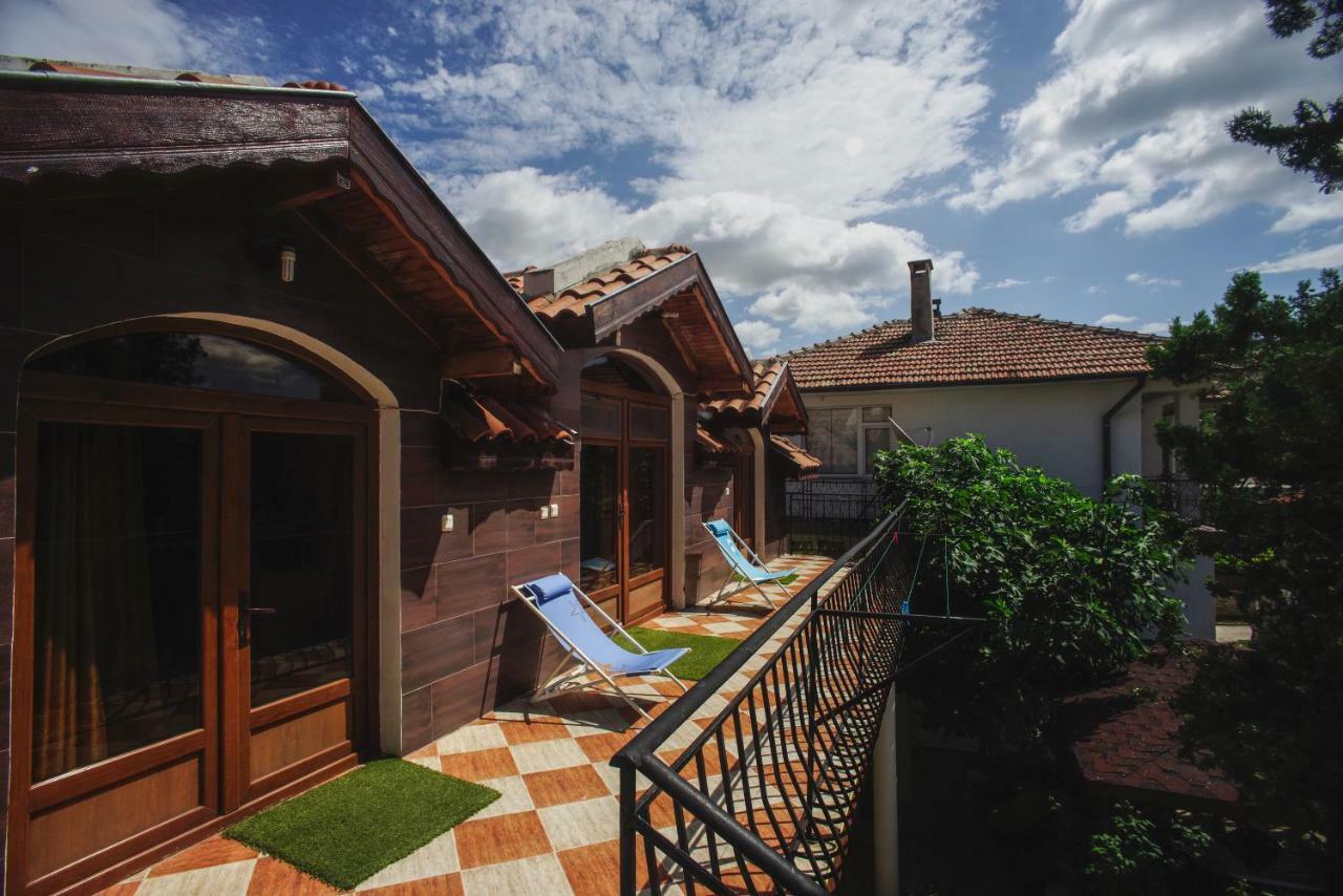 Guest House Yoanna Balchik Bagian luar foto