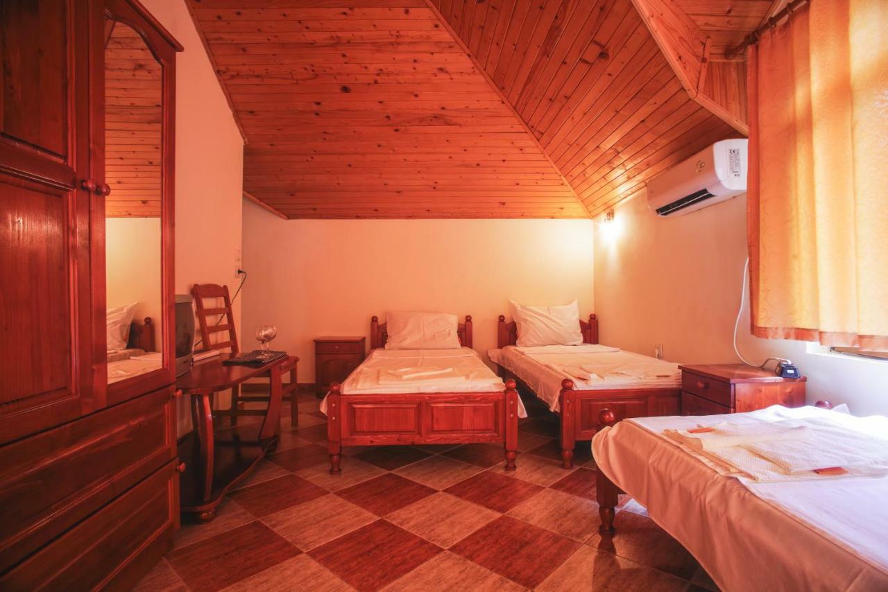 Guest House Yoanna Balchik Bagian luar foto